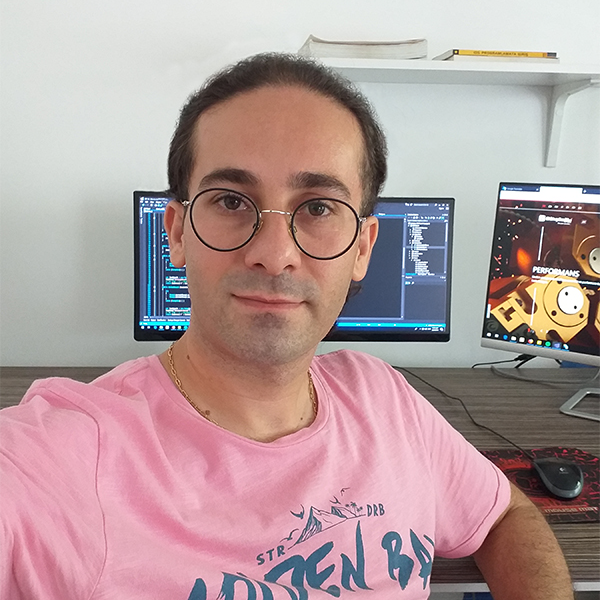 Yashar Azadvatan Photo